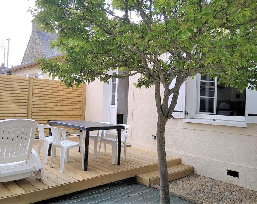 L Embrun Jacuzzi Villa Saint-Malo Exterior photo